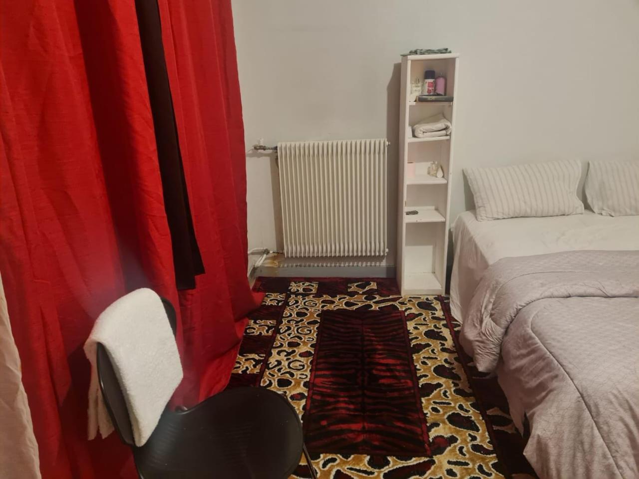 Bed and Breakfast 7 Rue Georges Politzer Le Blanc-Mesnil Exterior foto